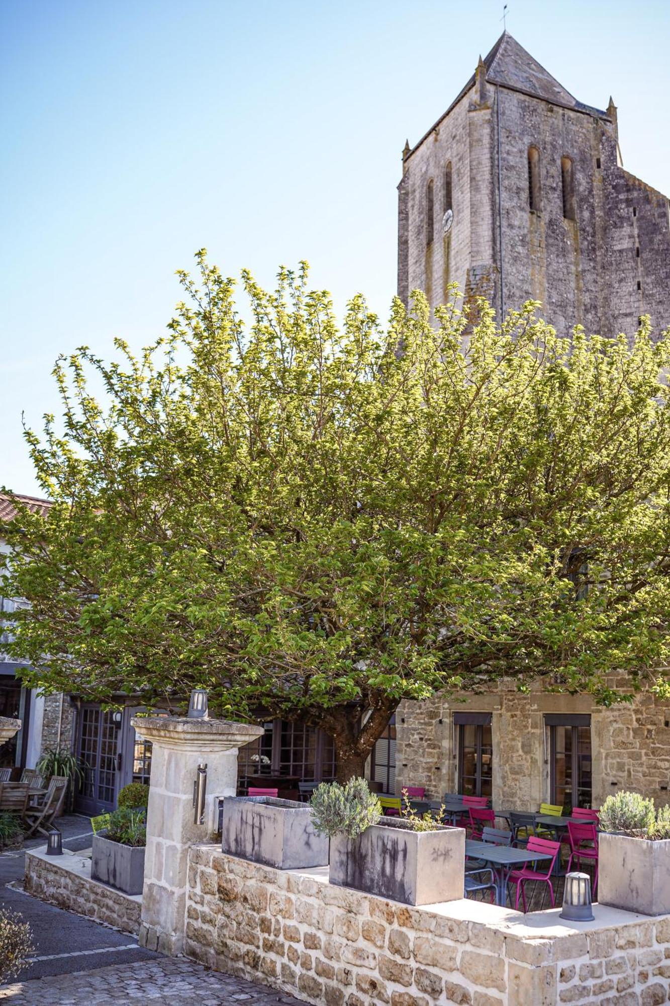 Logis Hostellerie De L'Abbaye Celles-sur-Belle Экстерьер фото